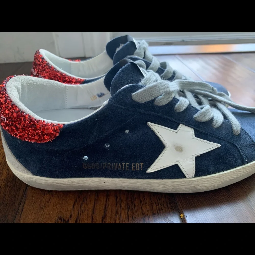 Slightly worn Golden Goose Superstar Sneakers. - Picture 4 of 8